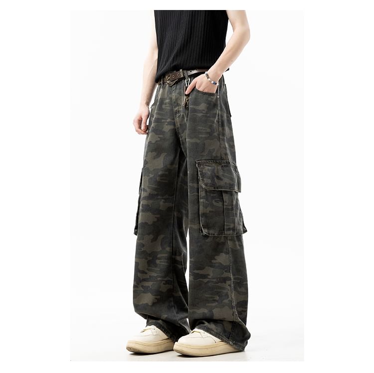 Priam - Cargobroek met hoge taille en wijde pijpen en camouflageprint