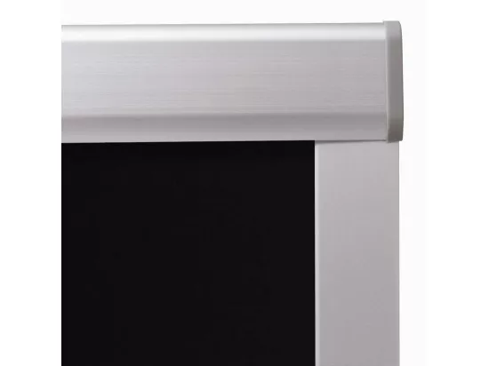 Store enrouleur occultant Noir F06 ( 66 x 118 )