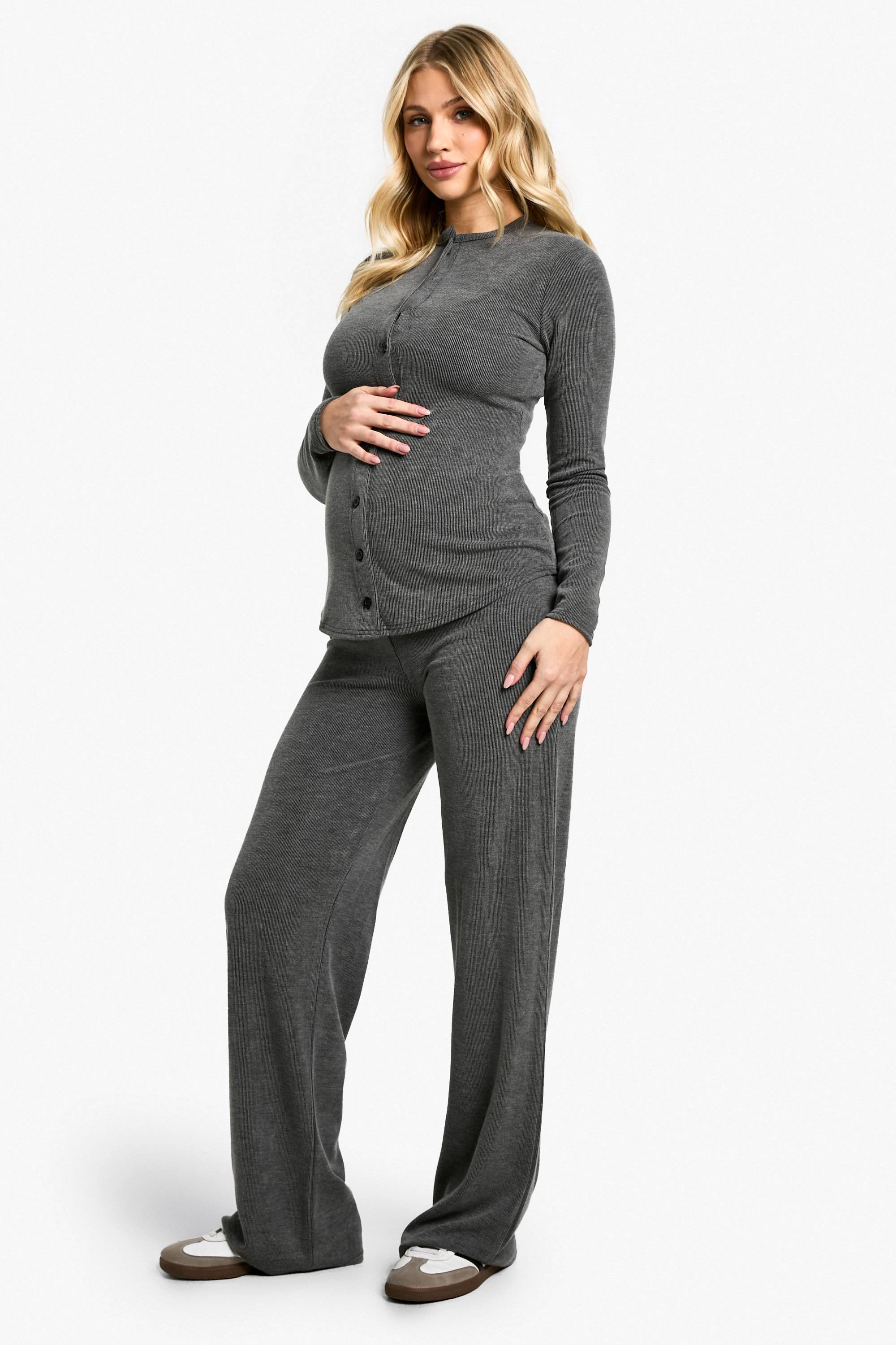 boohoo Maternité Cardigan boutonné en maille douce & Pantalon à jambes larges