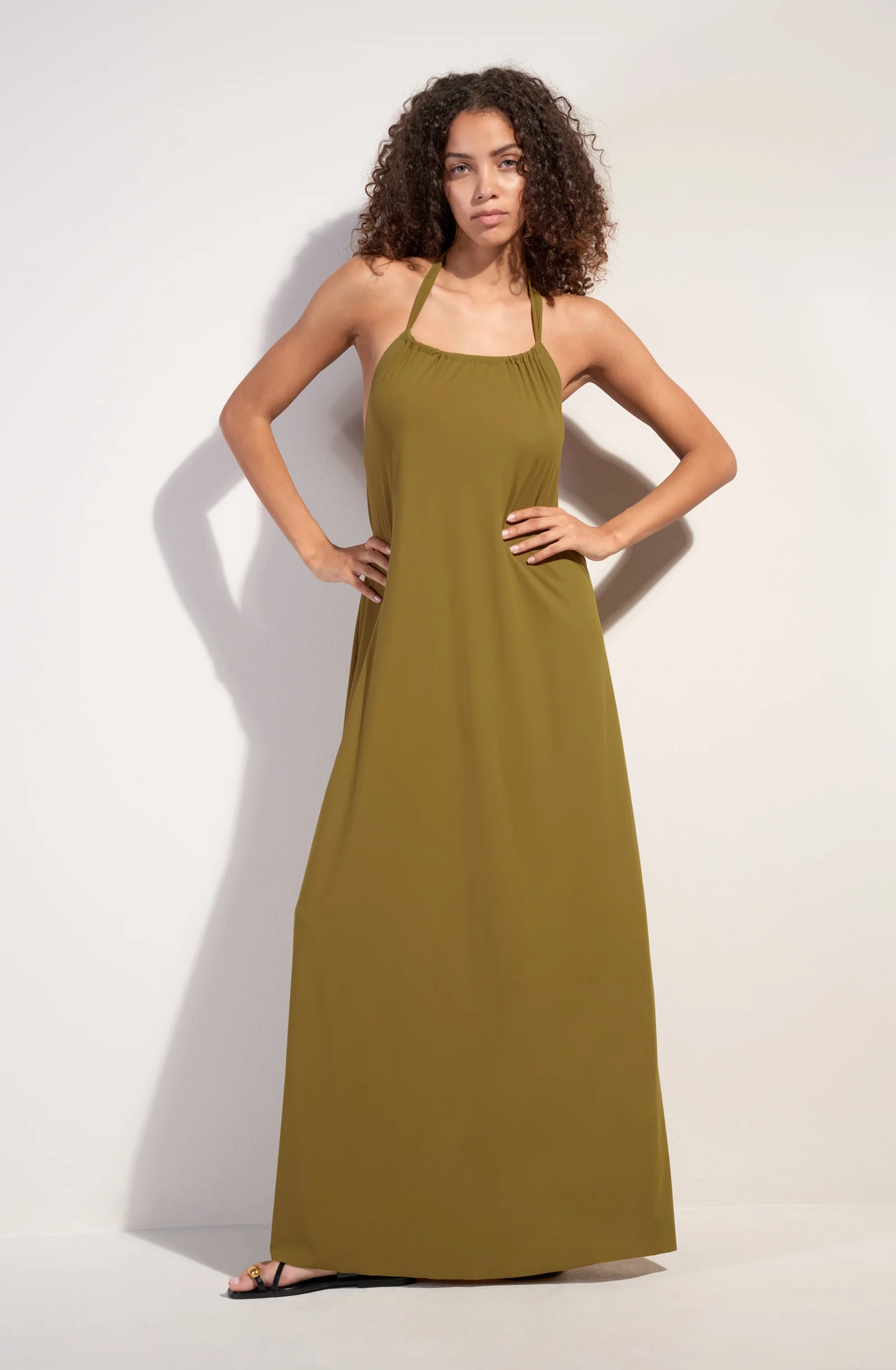 licie Robe longue dos nu en voile extensible bronze Bronze