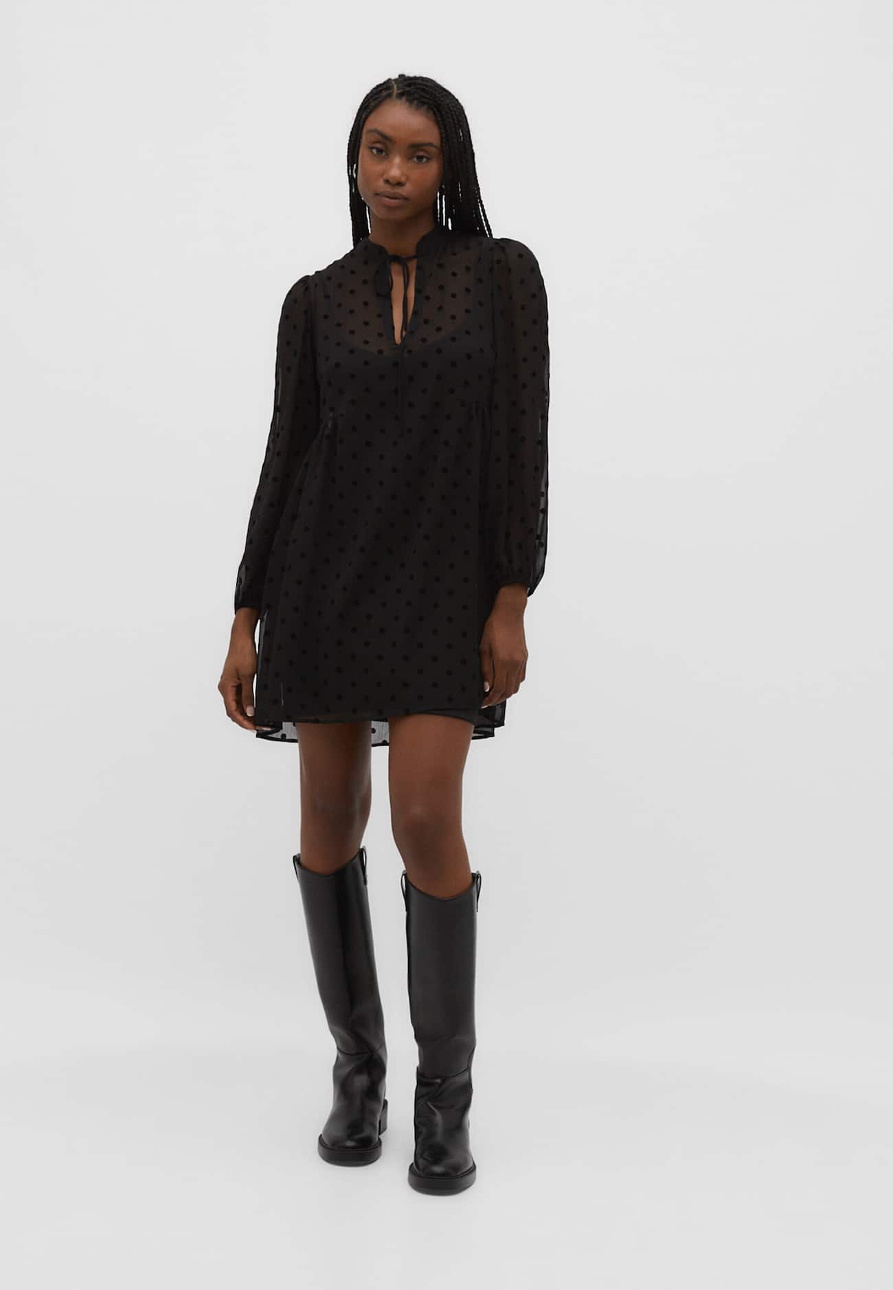 Vestido curto boho flocado