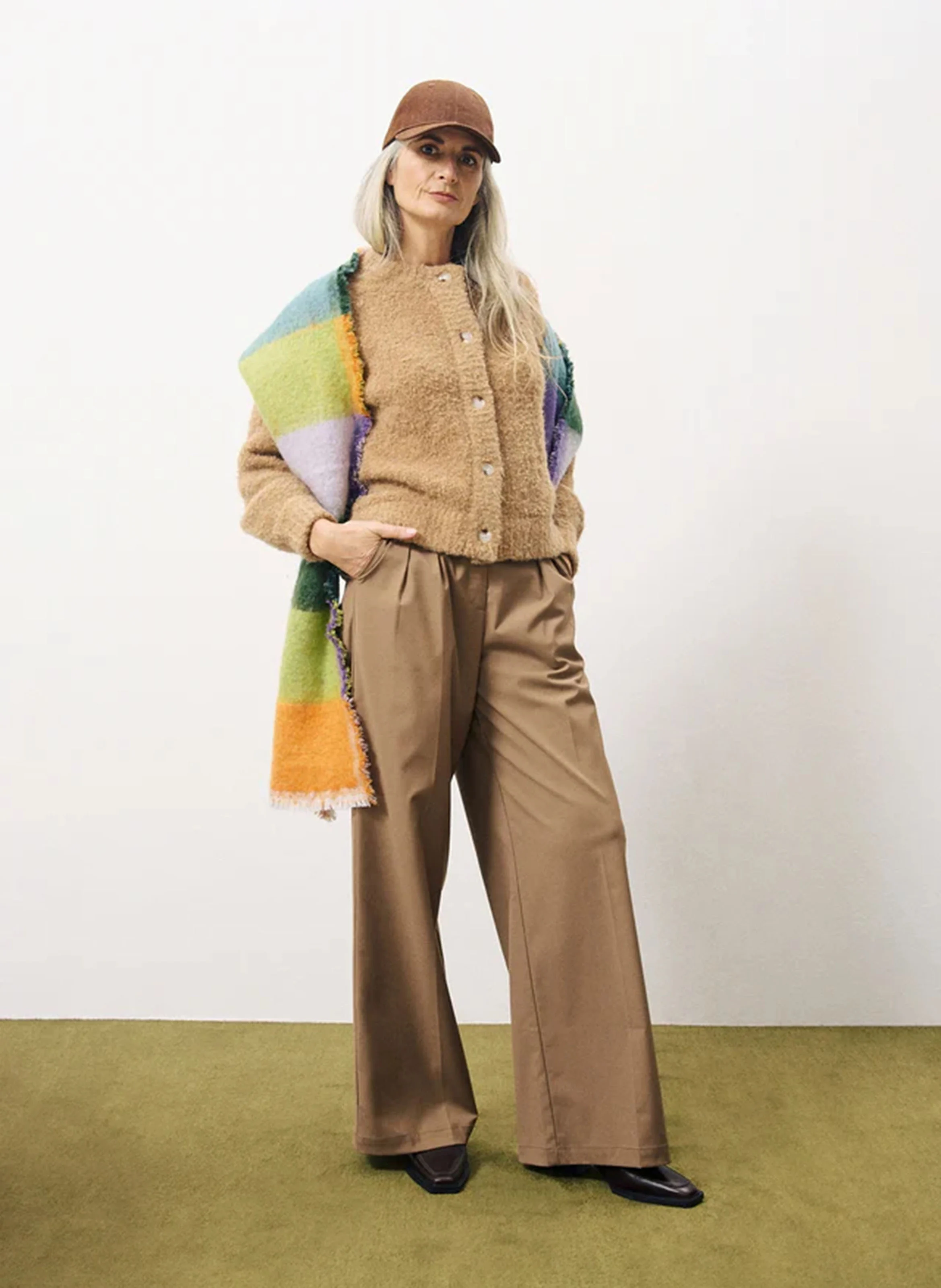 MEGANE - Cardigan col rond en maille bouclette | Marron