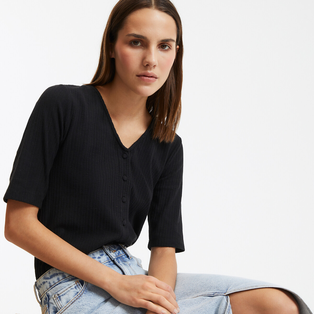 COLEÇÃO LA REDOUTE<br>Camiseta com decote em V, fechamento por botões e mangas curtas
