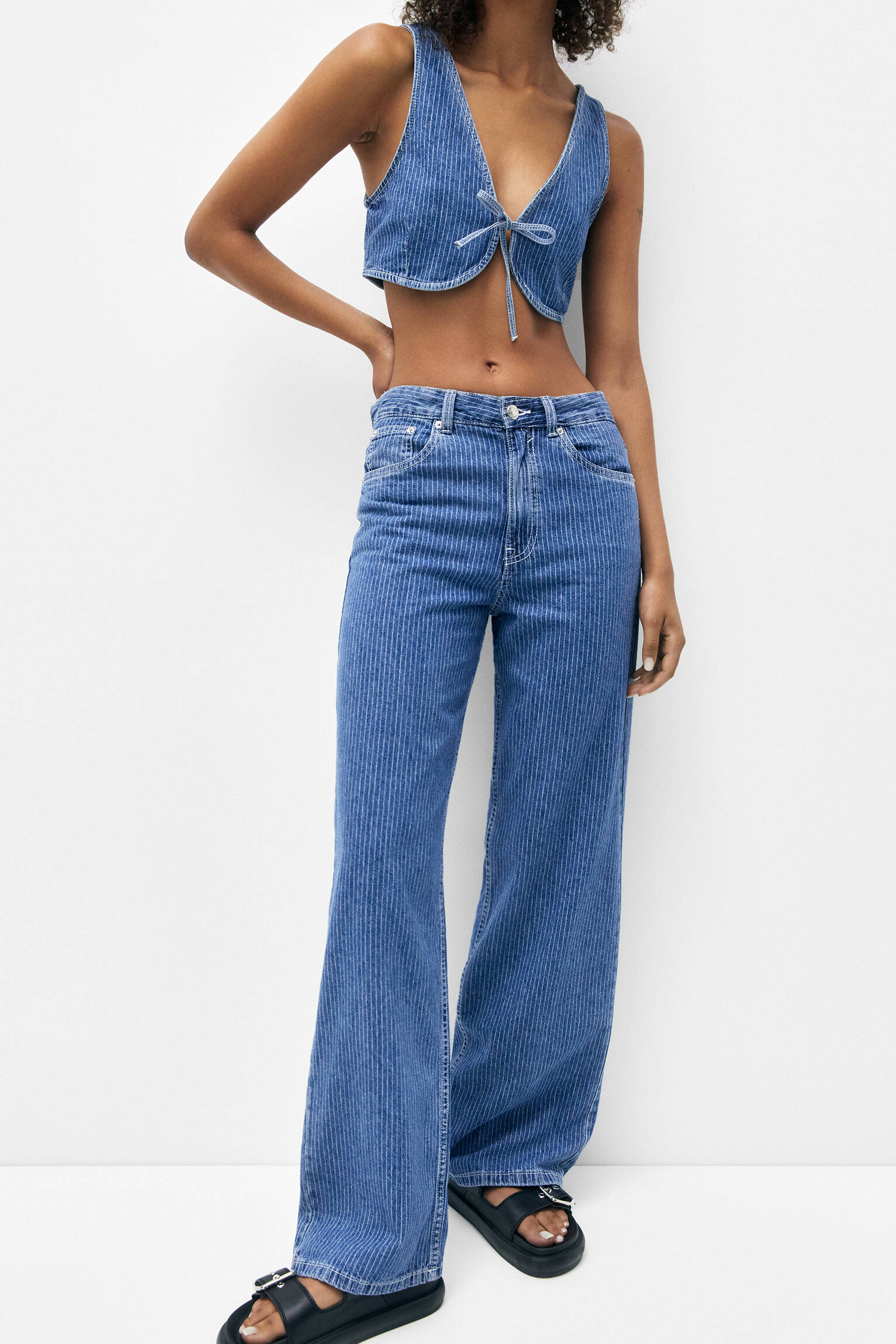 CALÇA JEANS LARGADA DE CINTURA MÉDIA - AZUL