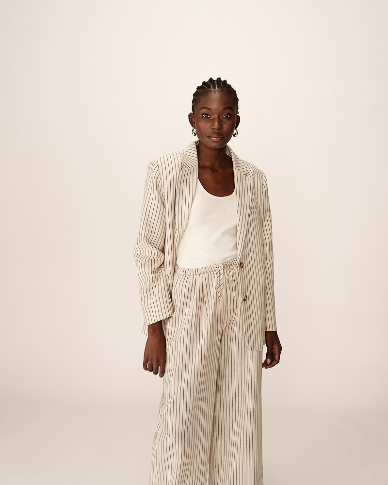 GRACE & MILA<br>Blazer listrado PIA
