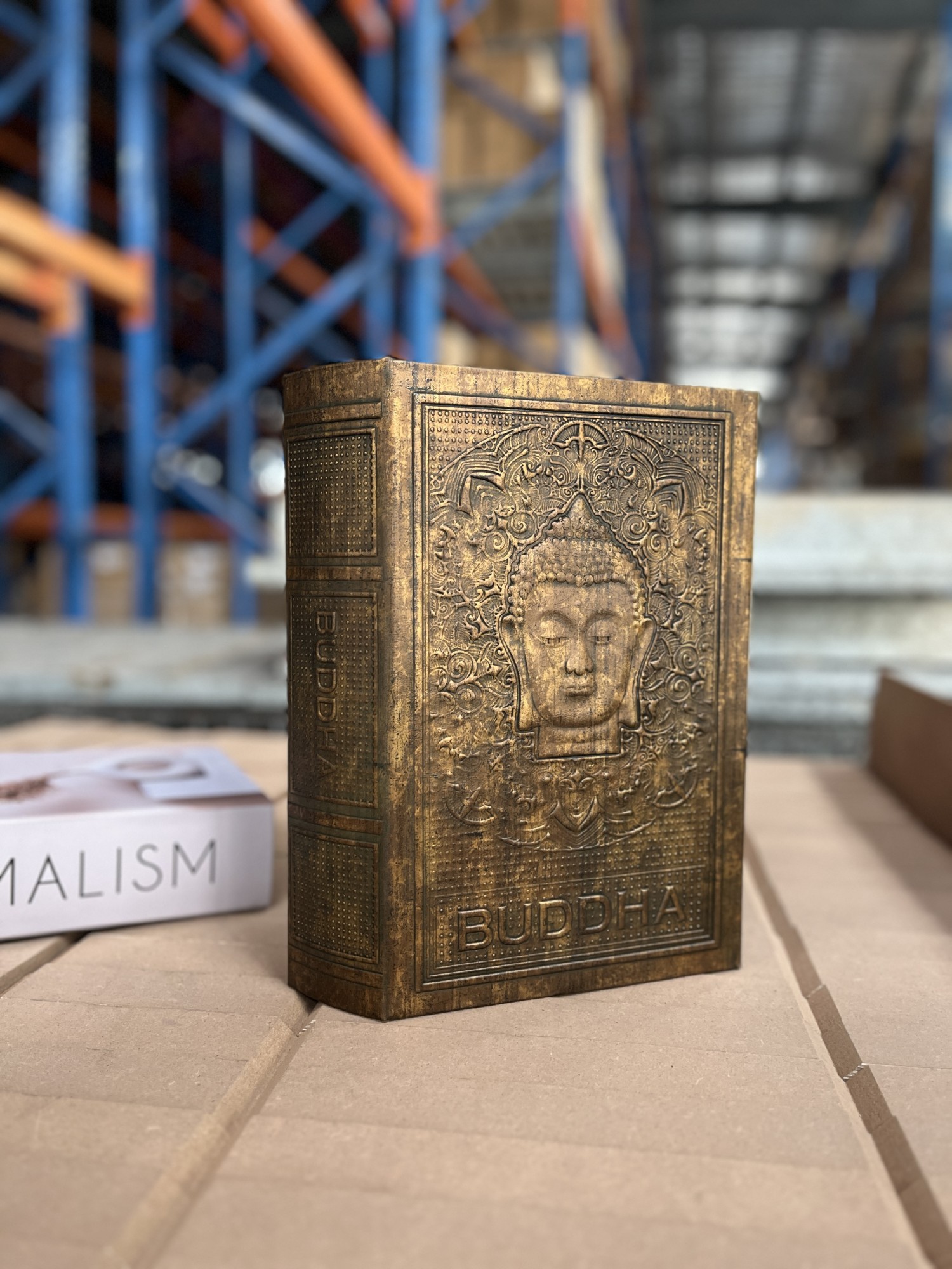Buchtresor 'Buddha', antik gold, H 30 cm, B 20 cm, L 6,8 cm von fischer's lagerhaus