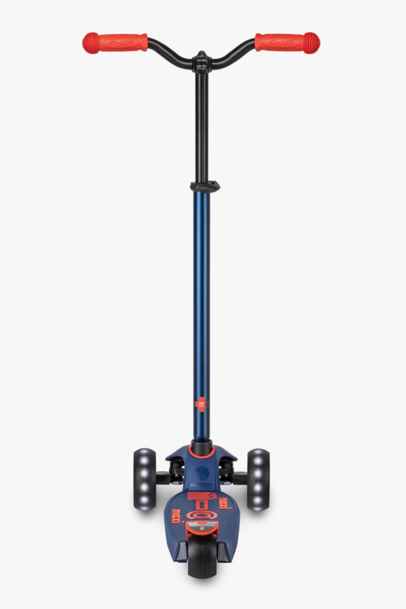 Micro Maxi Deluxe Pro LED Scooter