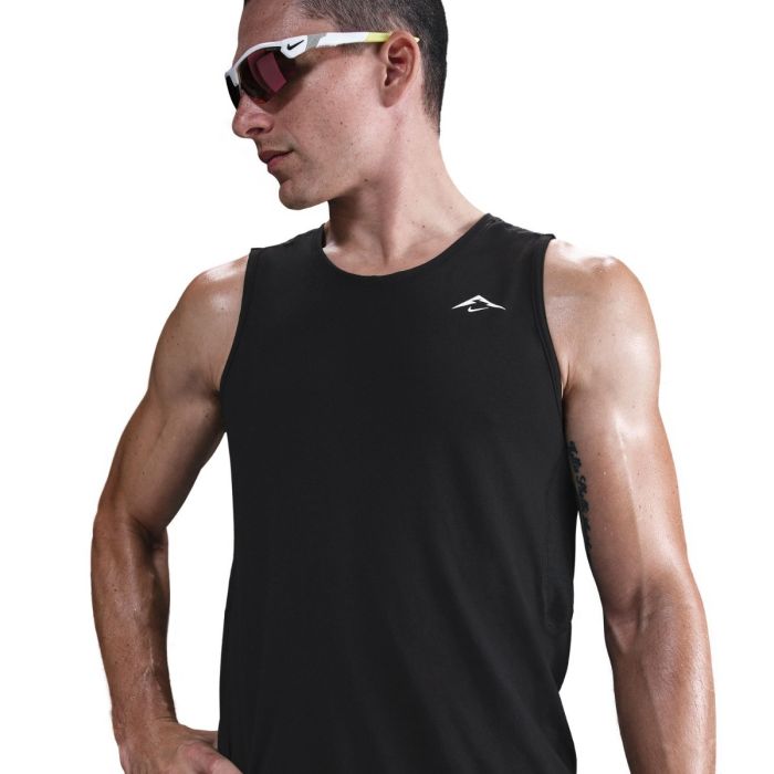 Nike Herre Singletter Dri-FIT ADV Solar Chase Tank Top Sort