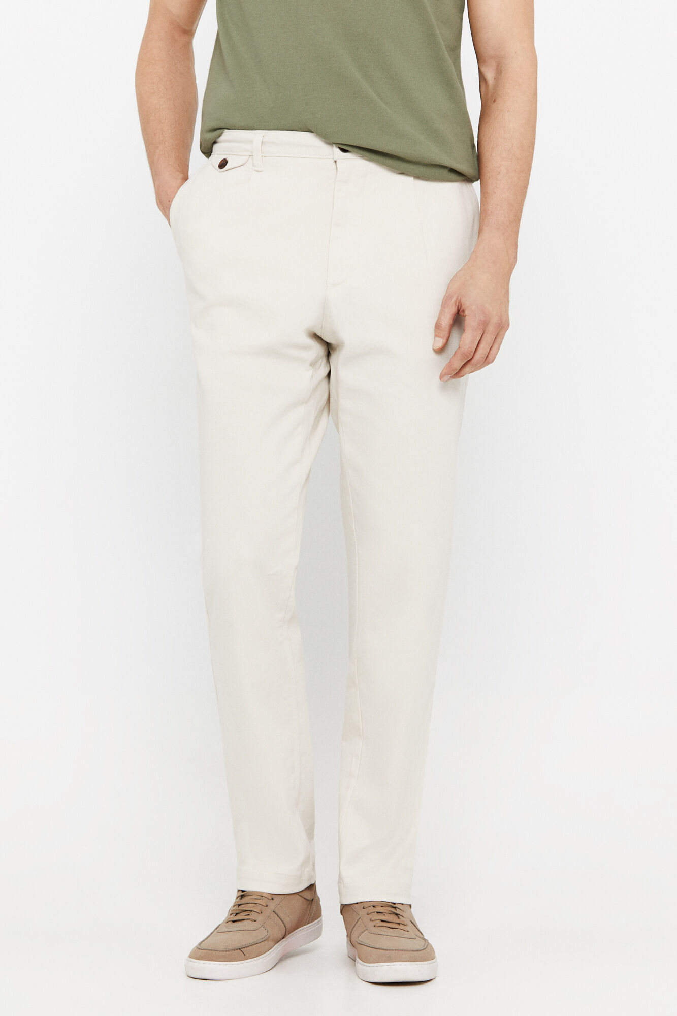 Calça chino leve de corte regular - Marfim