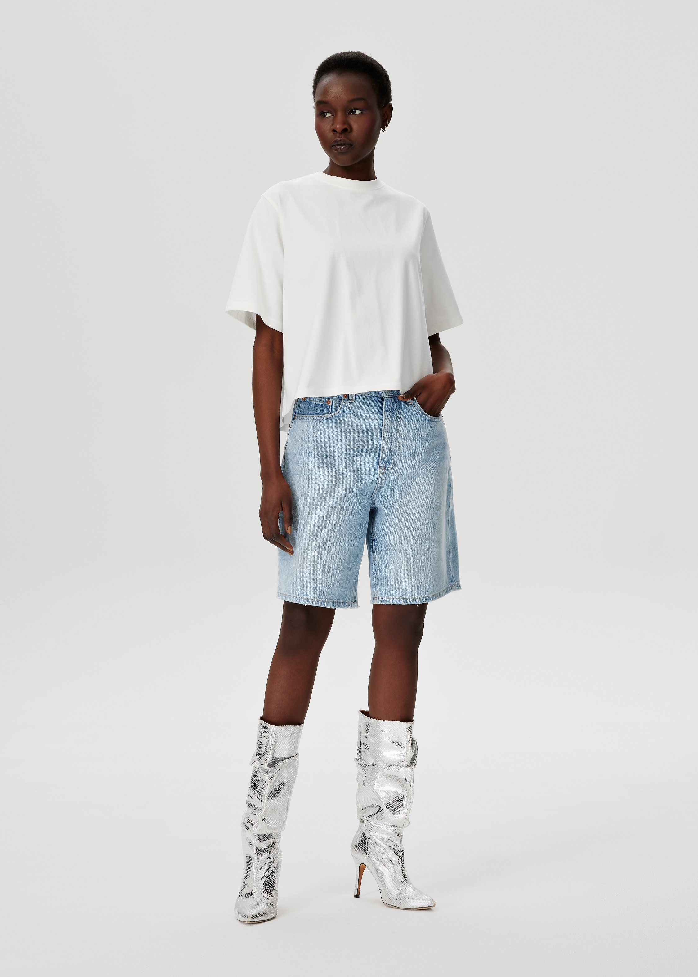 T-shirt loose fit