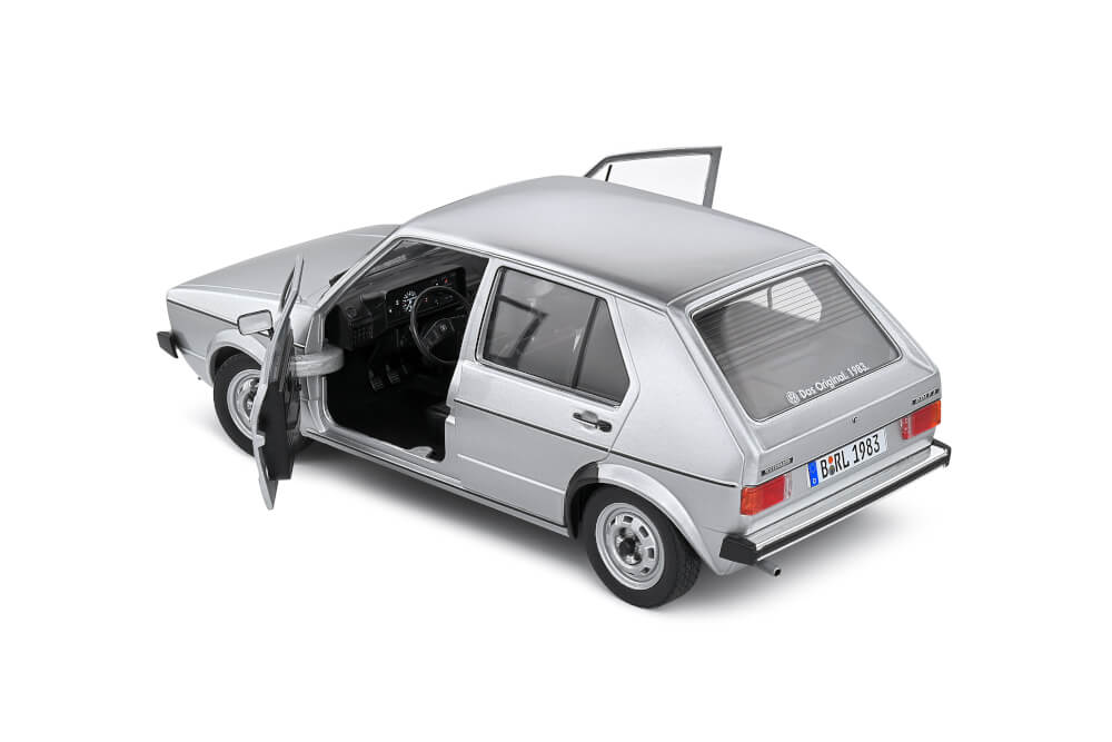 1:18 Volkswagen Golf L silber