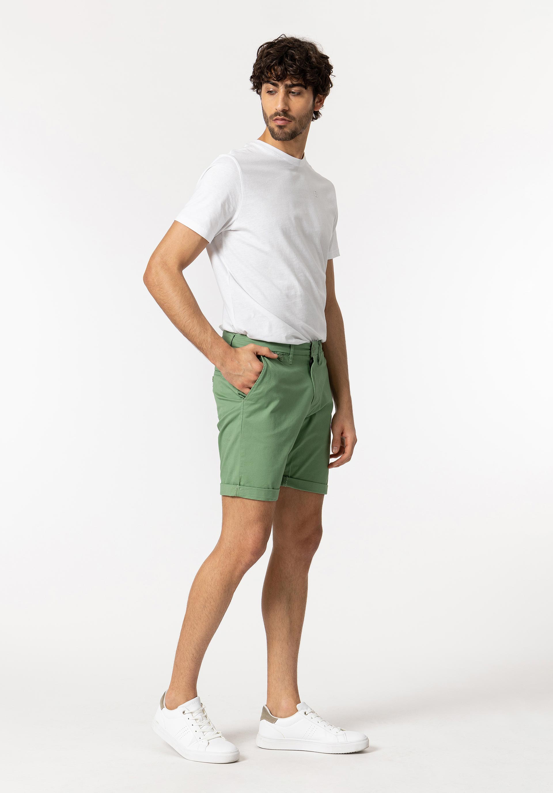 Calções Chino Slim Fit