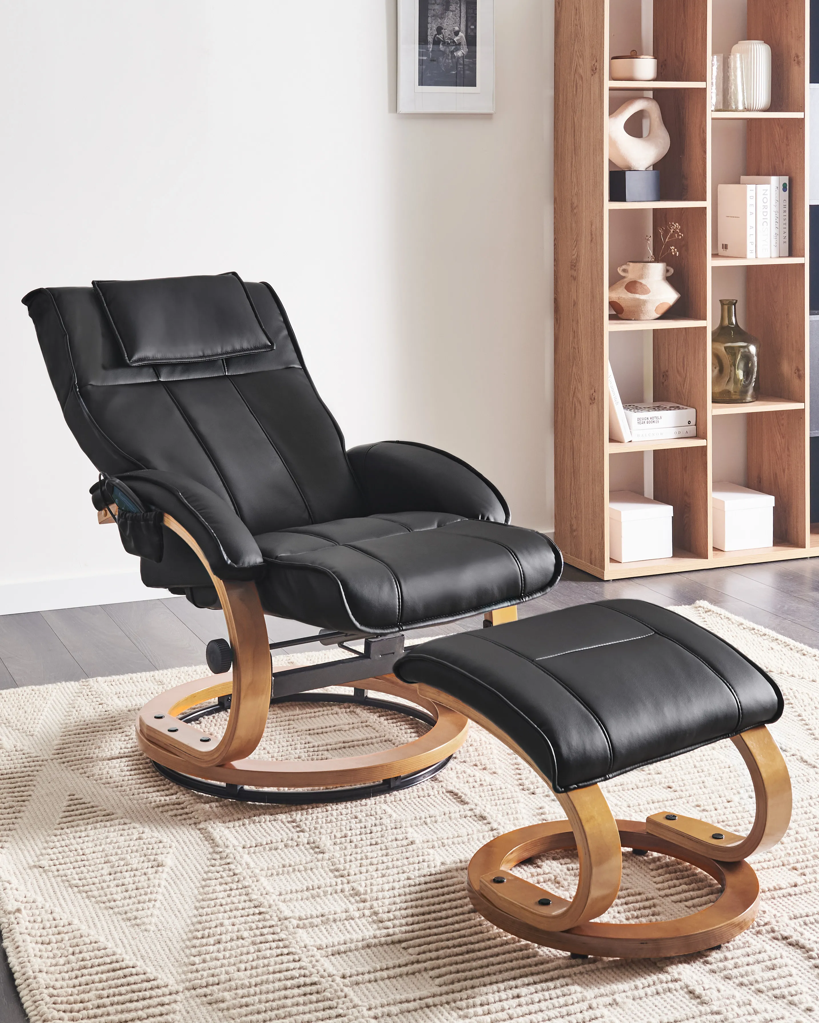 Massagestoel MAJESTIC met voetenbank Kunstleer Zwart