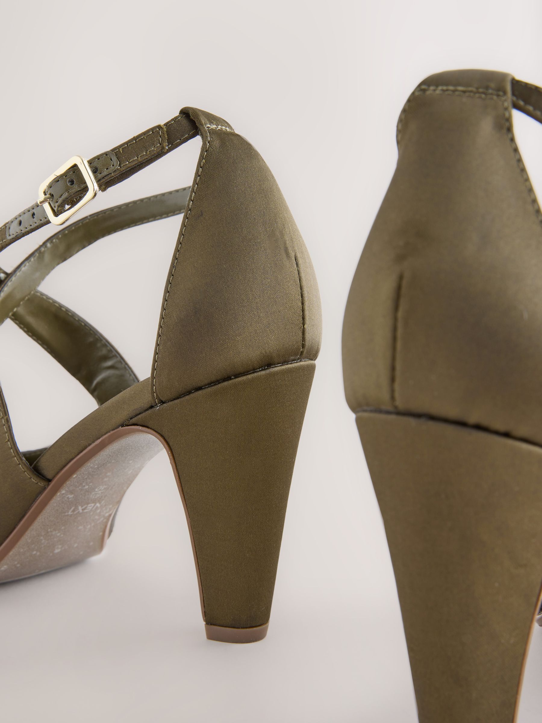 Olijfgroen - Cross-Over Point Toe Court Heels