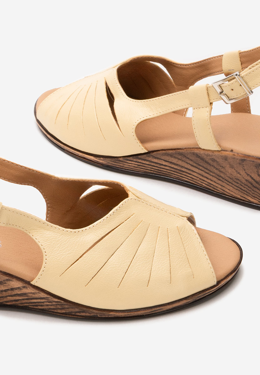 Sandales en cuir femme jaunes Lovara