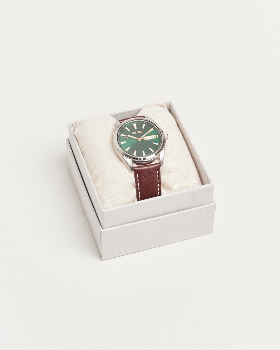 Seiko Quartz Leather 40mm Green Dial