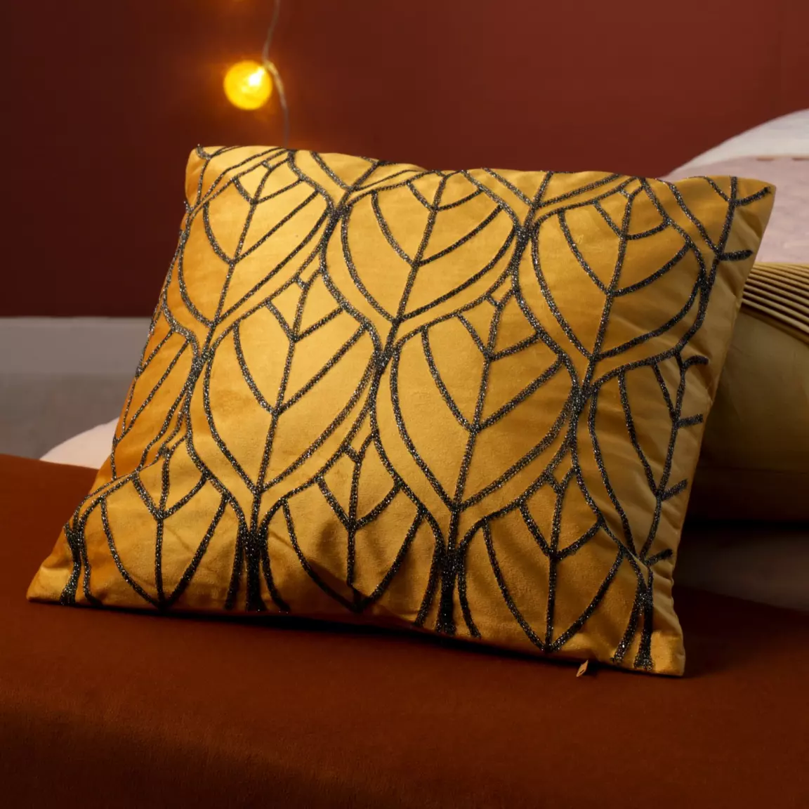 Coussin carré velours (40 x 40 cm) Charly Jaune ocre