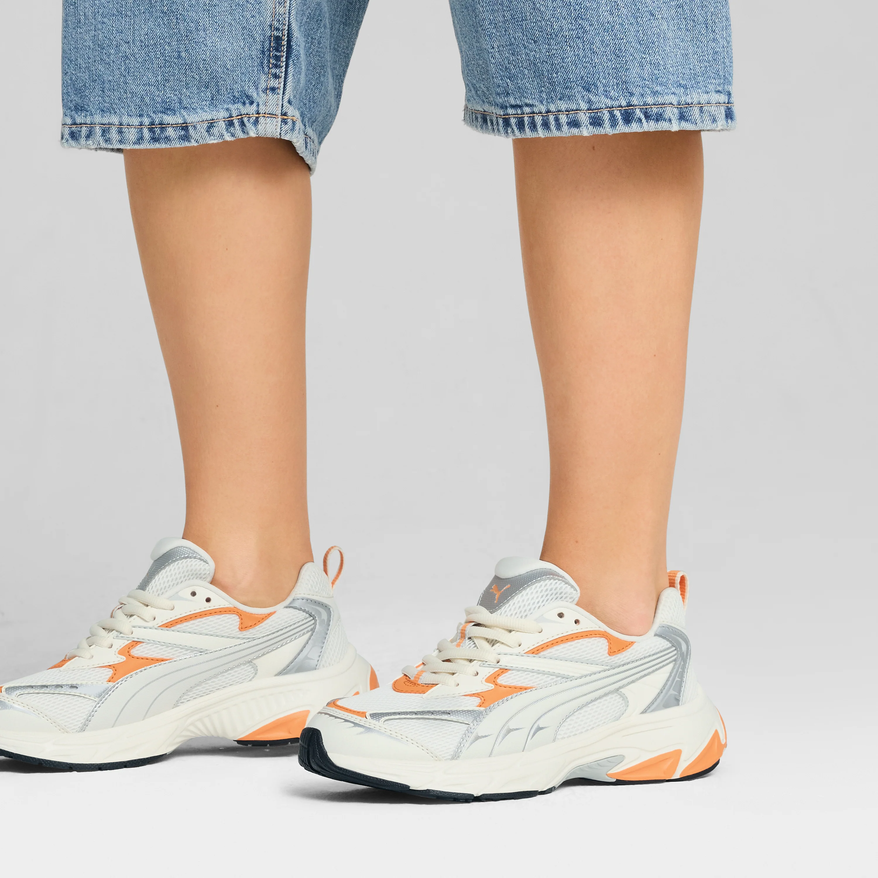 Puma  Morphic sneakers - Warm White/Bright Melon