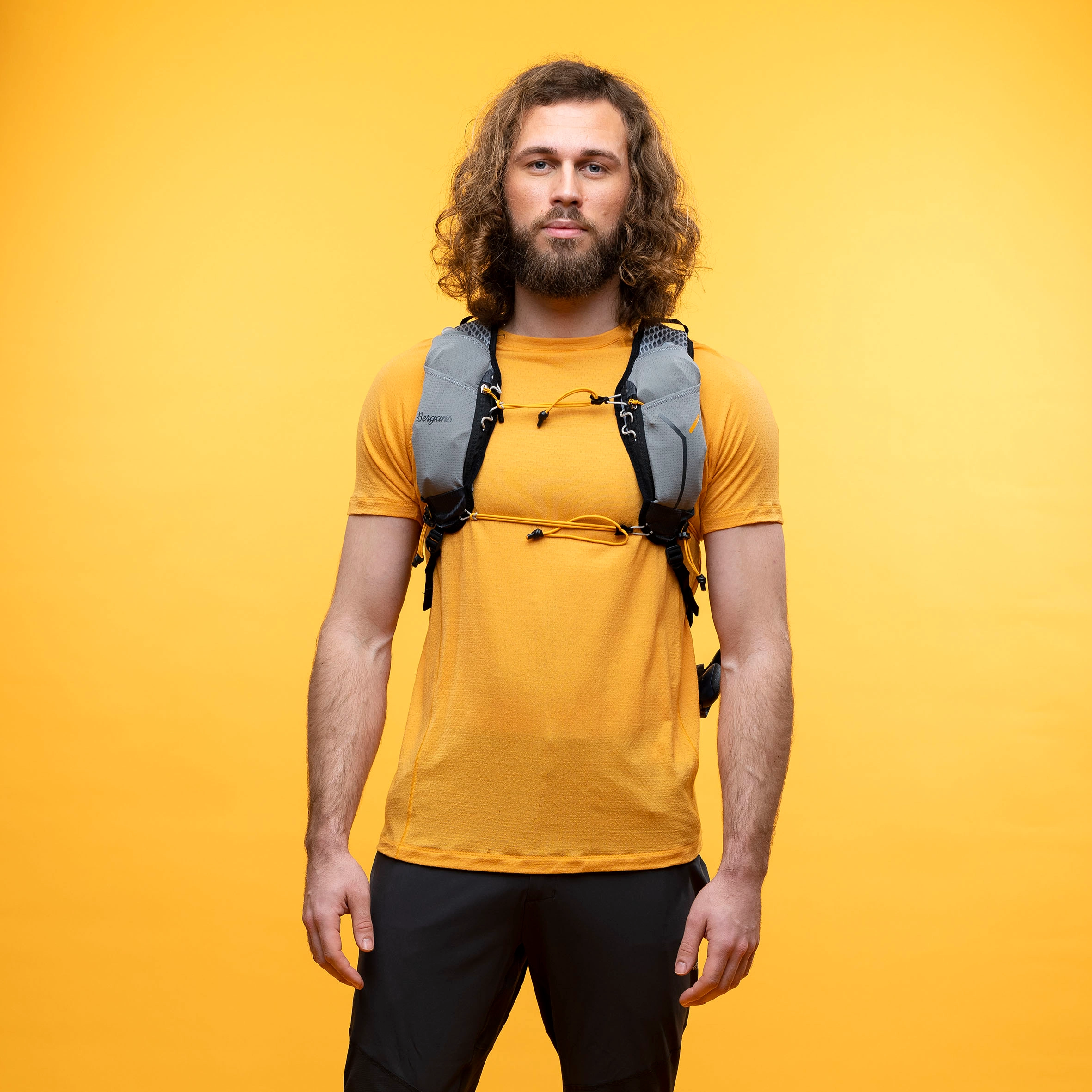 Y LightLine Fastpack M/L 1-24 Dark Shadow Grey / Mango Yellow