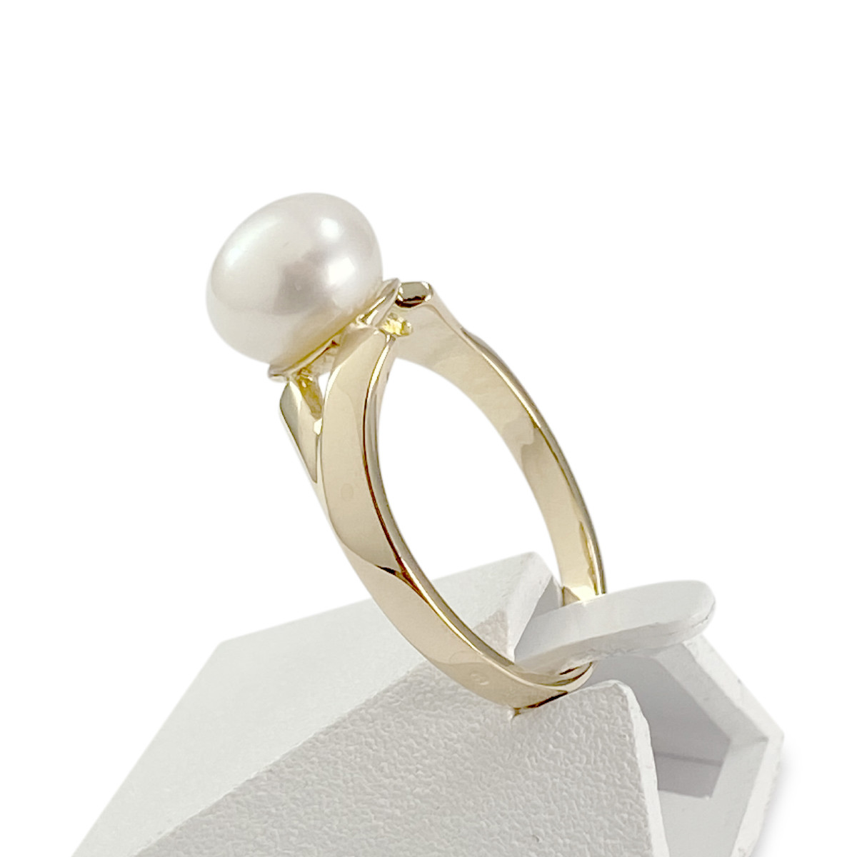 Bague d'occasion or 750 jaune perle de Chine