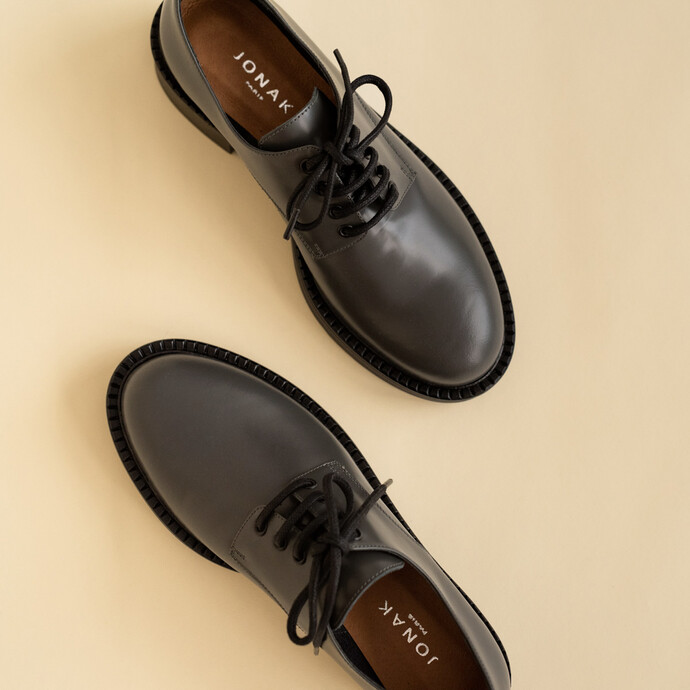 Derbies à lacets et semelles épaisses  en cuir glacé anthracite