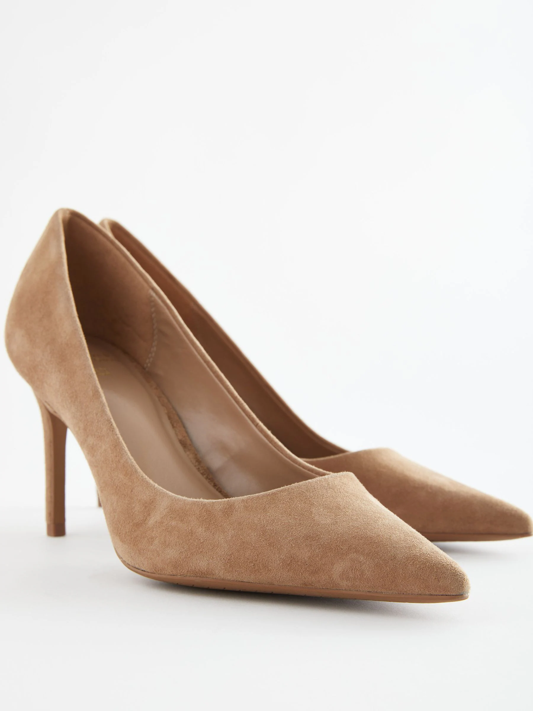 Kameelkleurig suède - Leren mid-court pumps
