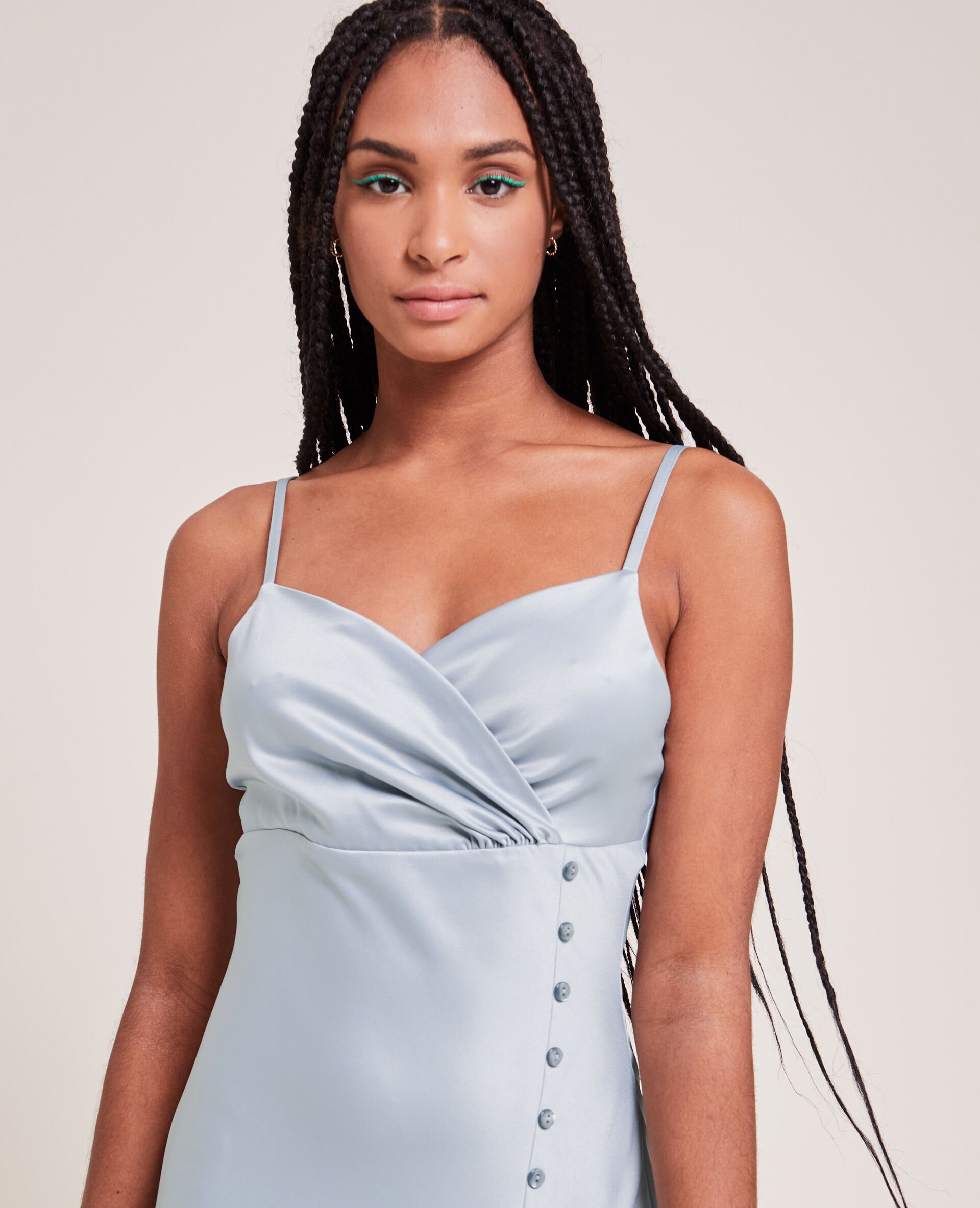 Robe longue cache-cœur en satin - Gris clair