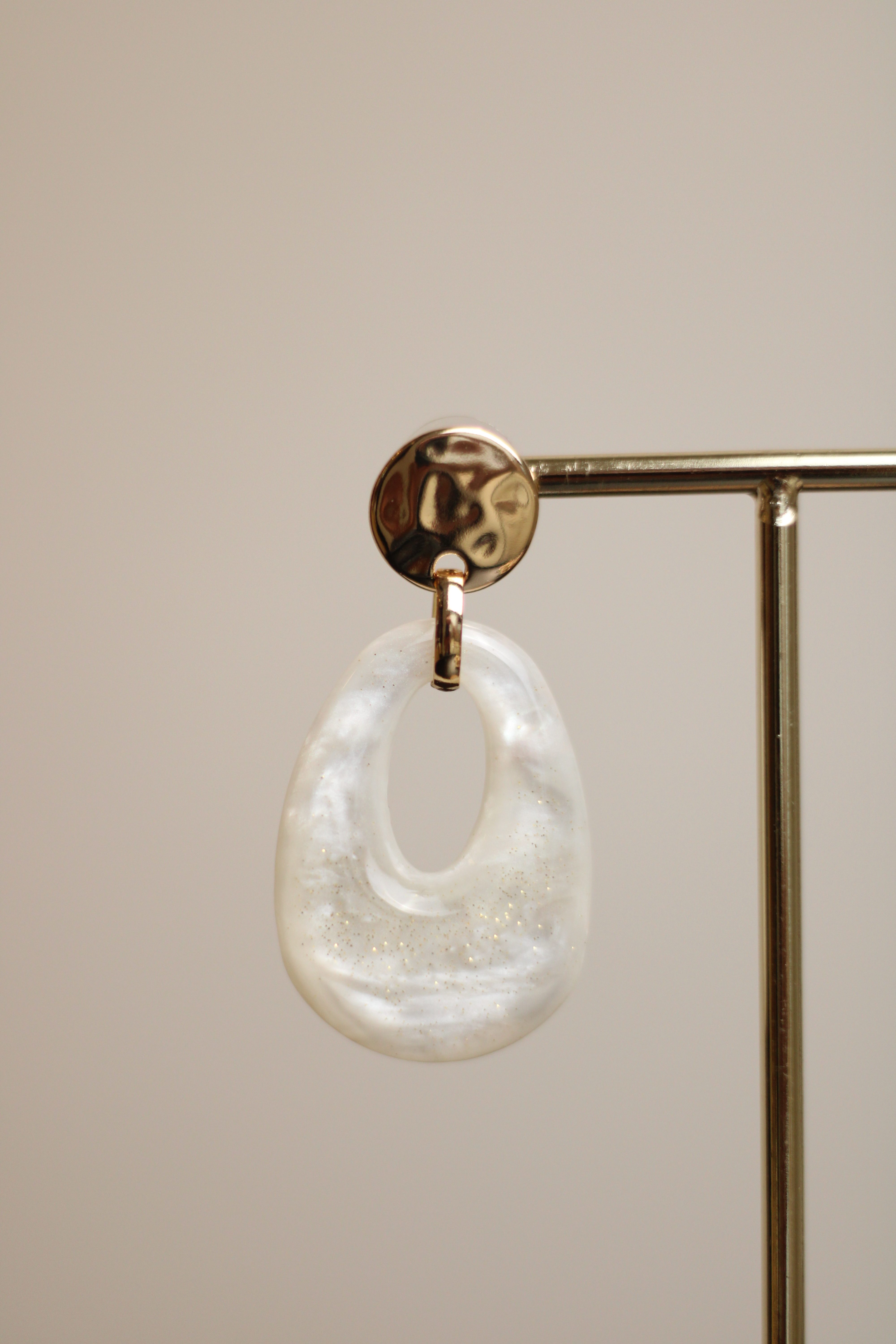 Wit Parelmoer Oorbellen - Goud