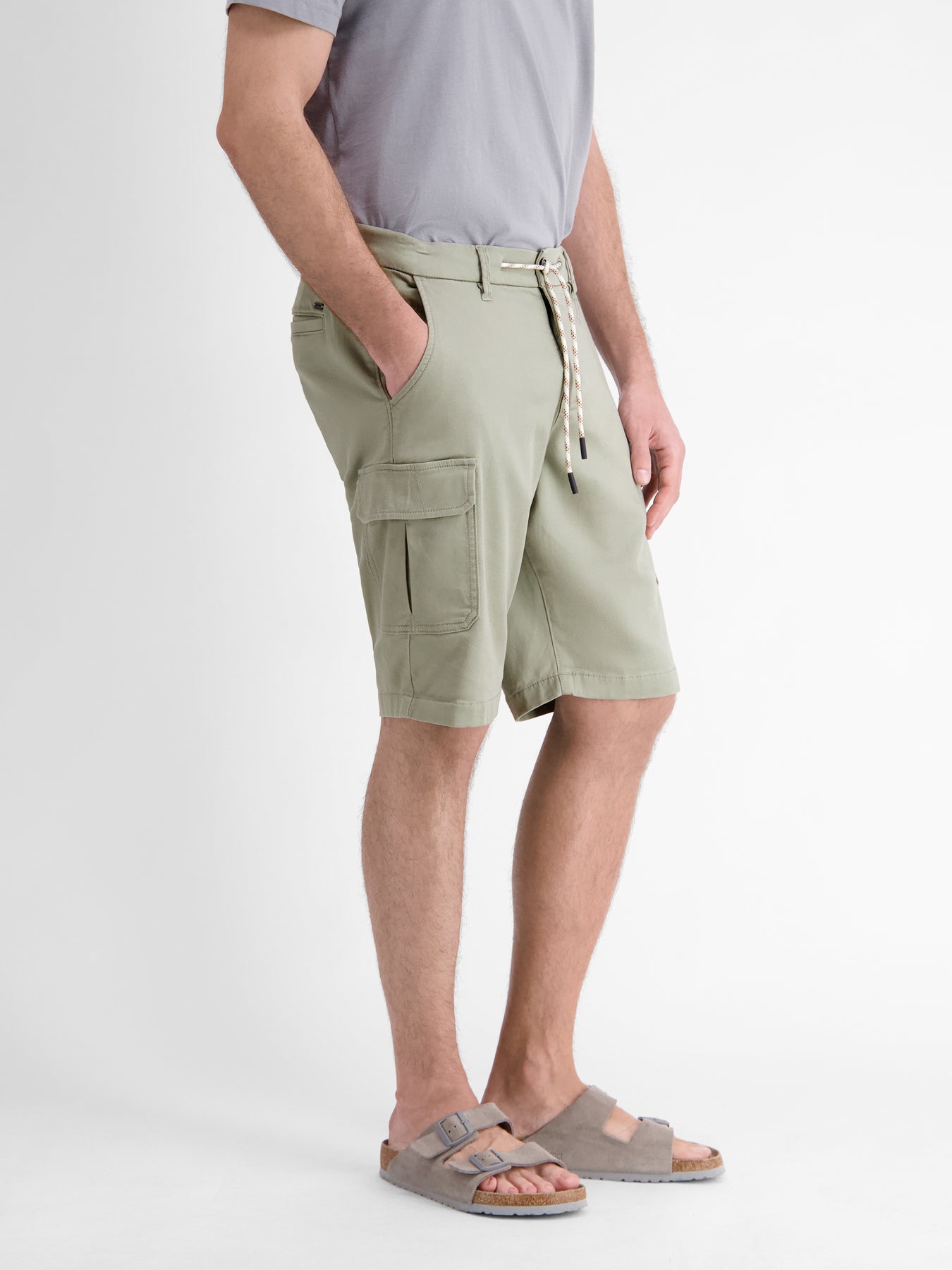Modische Cargo-Jog-Bermuda