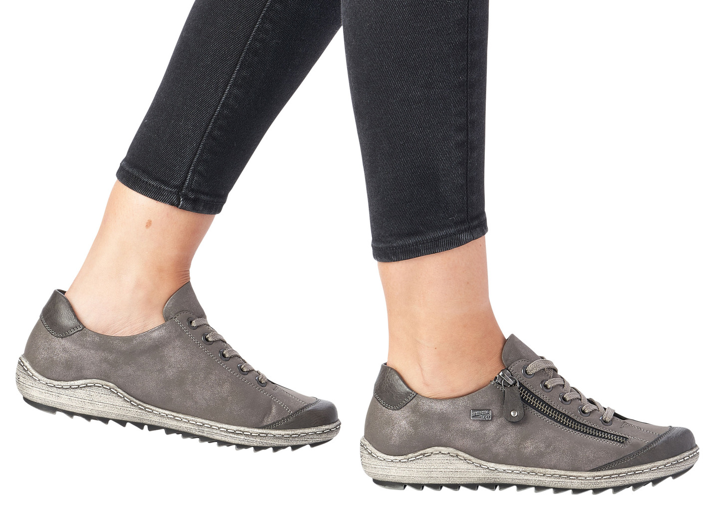 Remonte Schnür-Sneaker mit zartem Schimmer oder Knitter-Struktur