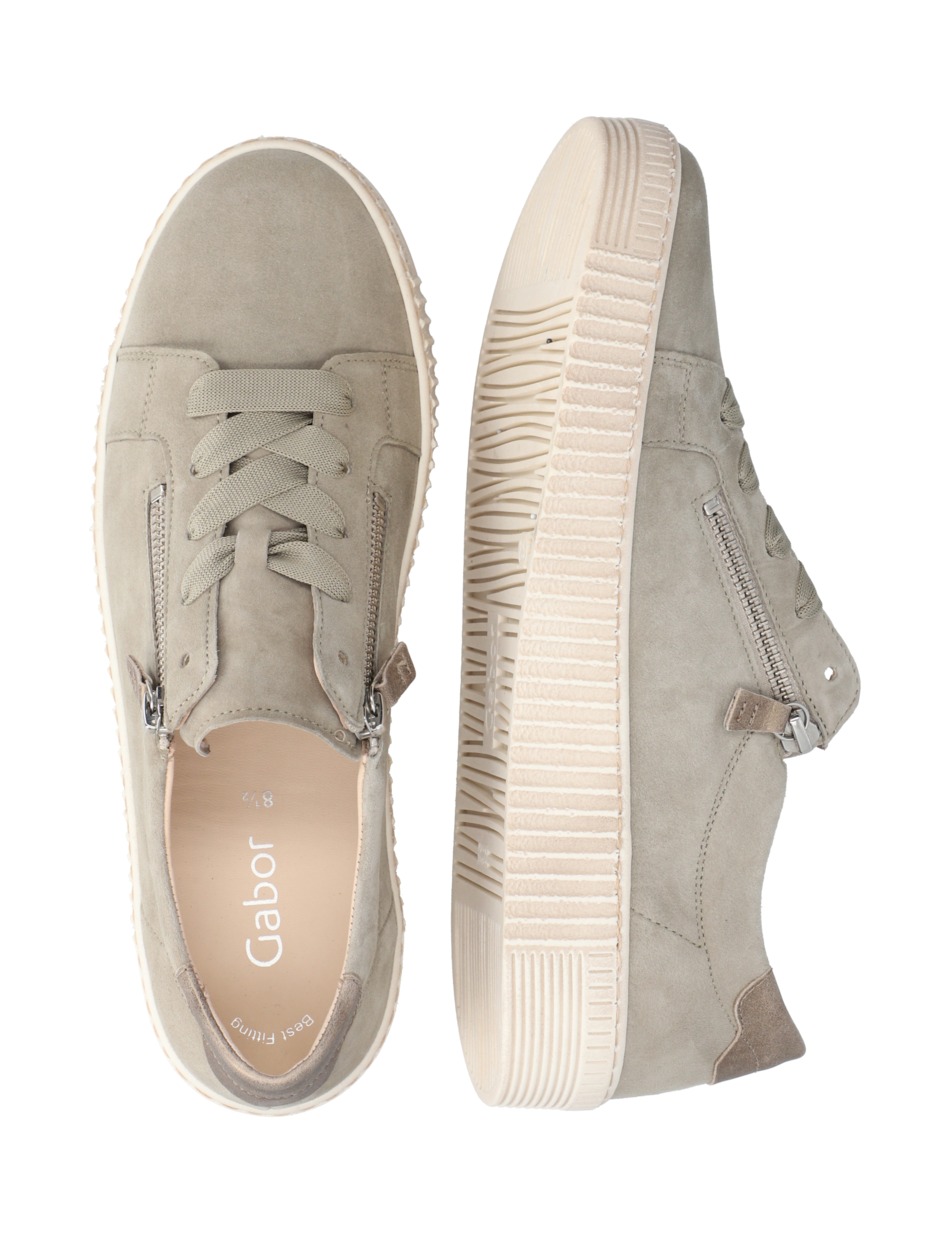 Sneaker