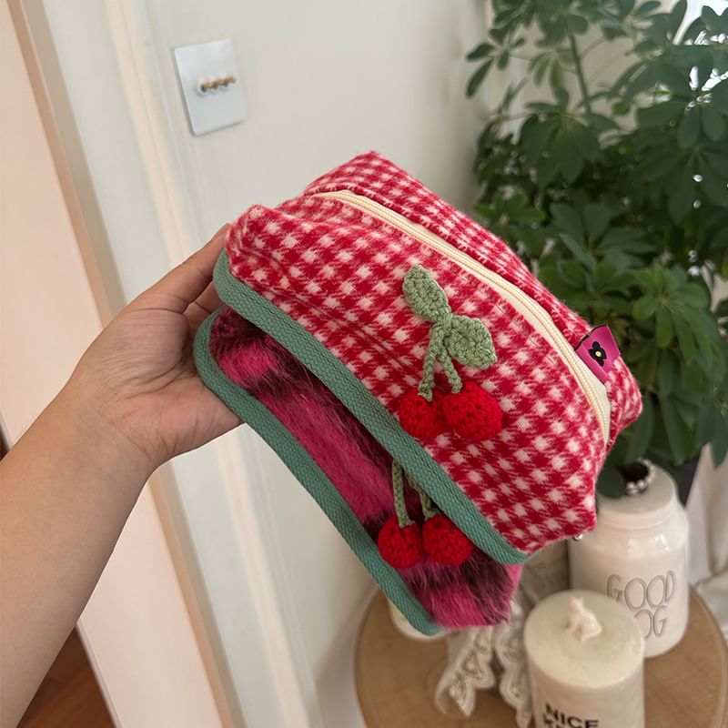 Milha - Cherry Chenille Make-uptas / Etui