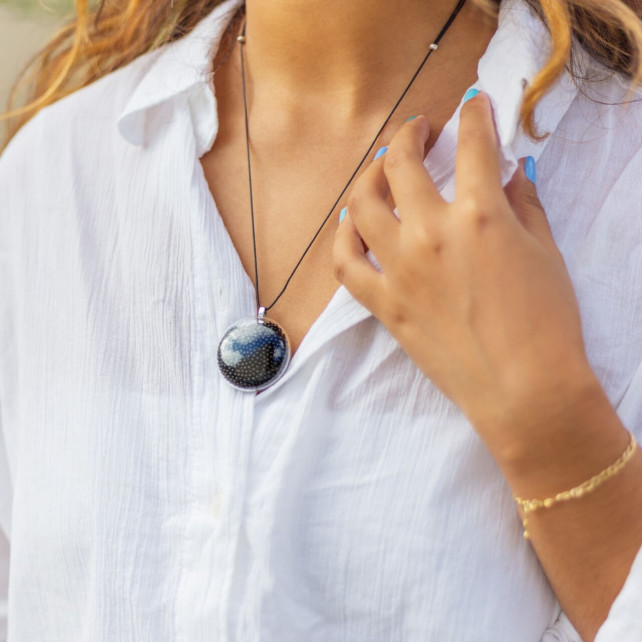 Pendentif en verre soufflé - Galet Medium Billes