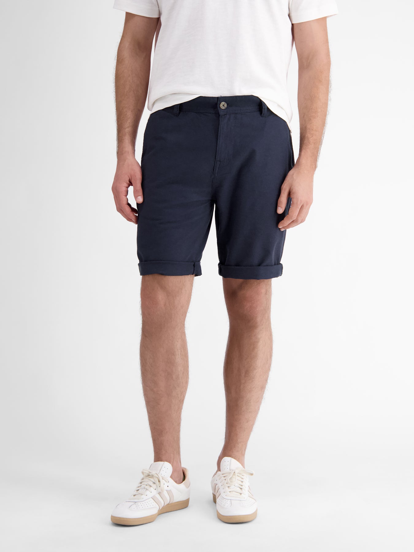 Chino-Bermuda mit Leinenanteil