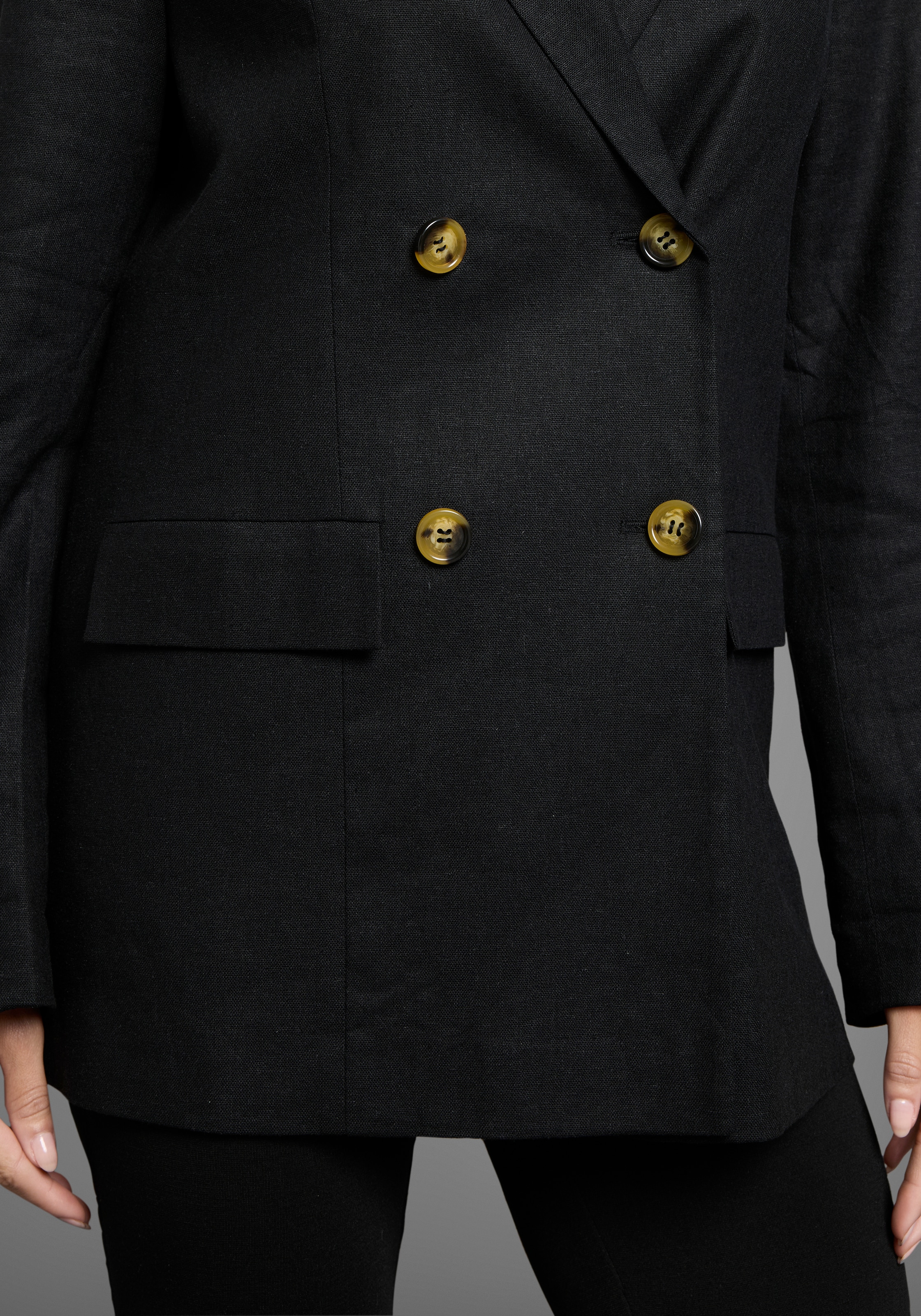 Laura Scott Longblazer , im Leinen-Look