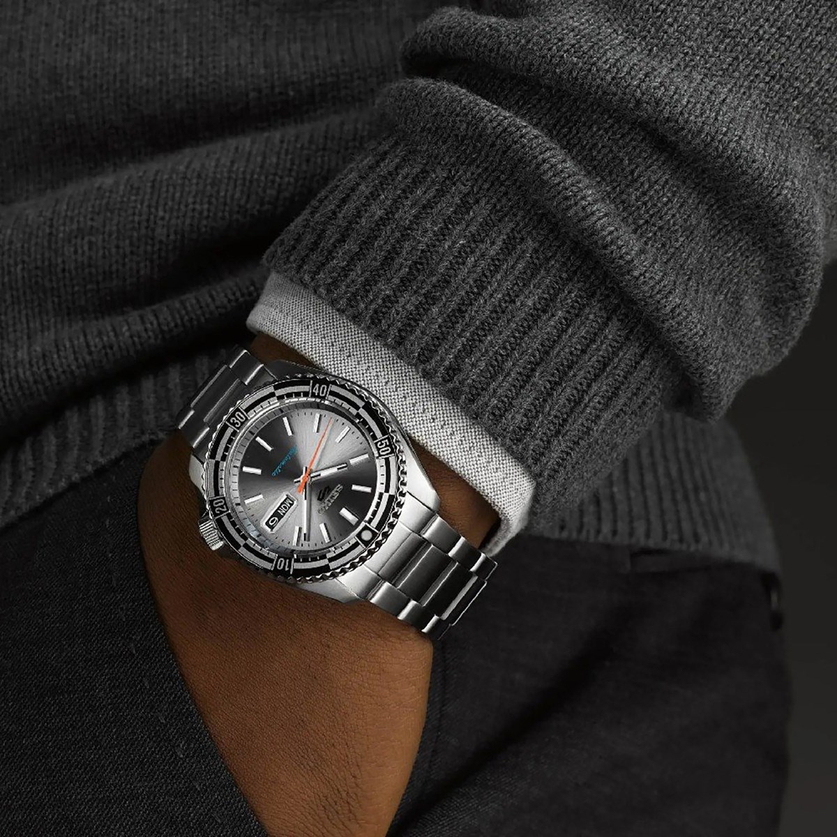 Montre Seiko automatique 5 Sports acier retro