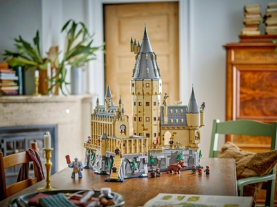 LEGO Kasteel Zweinstein™: de Hoofdtoren (76454)