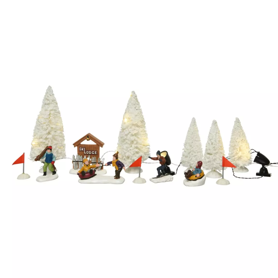 Lot de figurines et accessoires Sapins blancs pour village