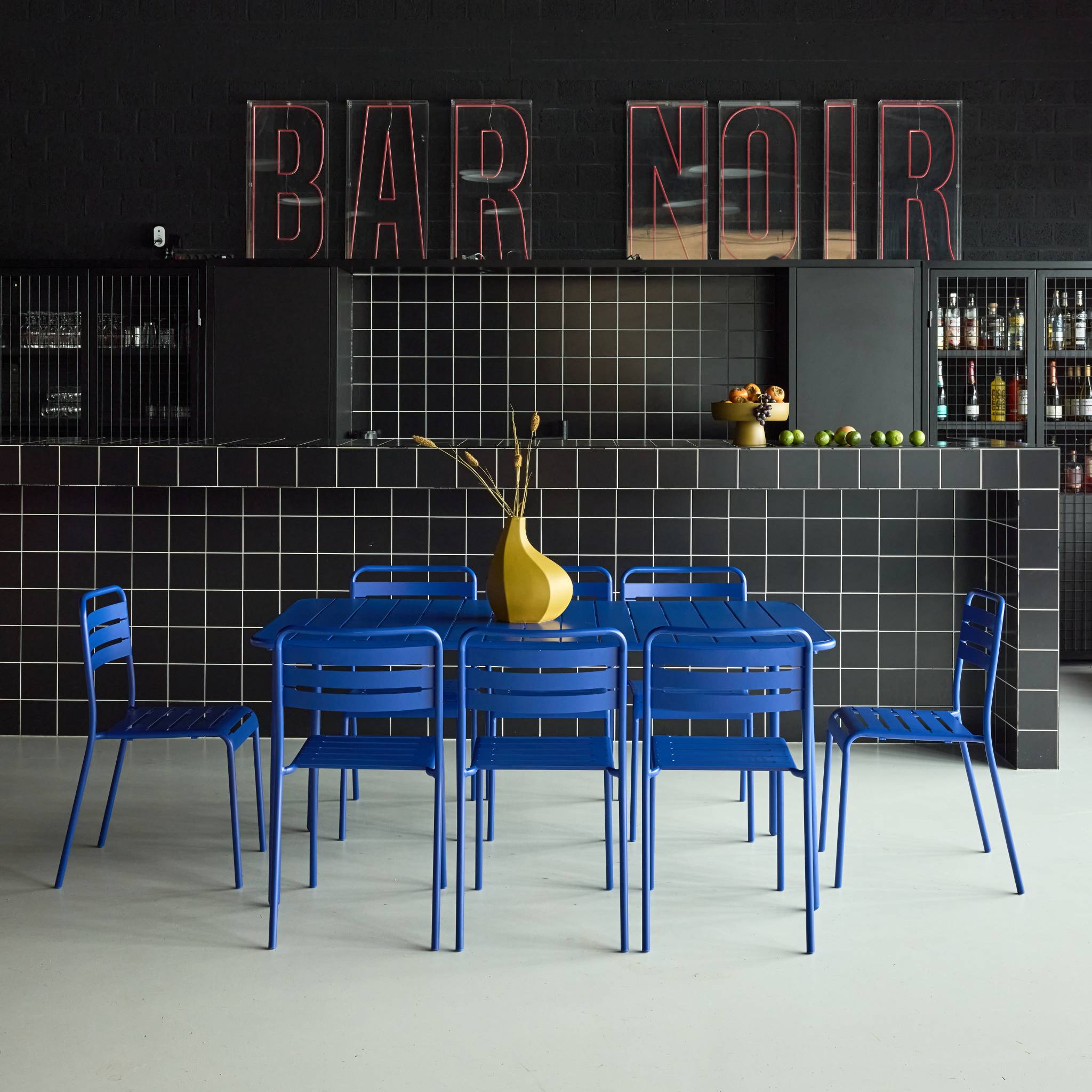sweeek - Tuintafel met 8 stoelen metaal