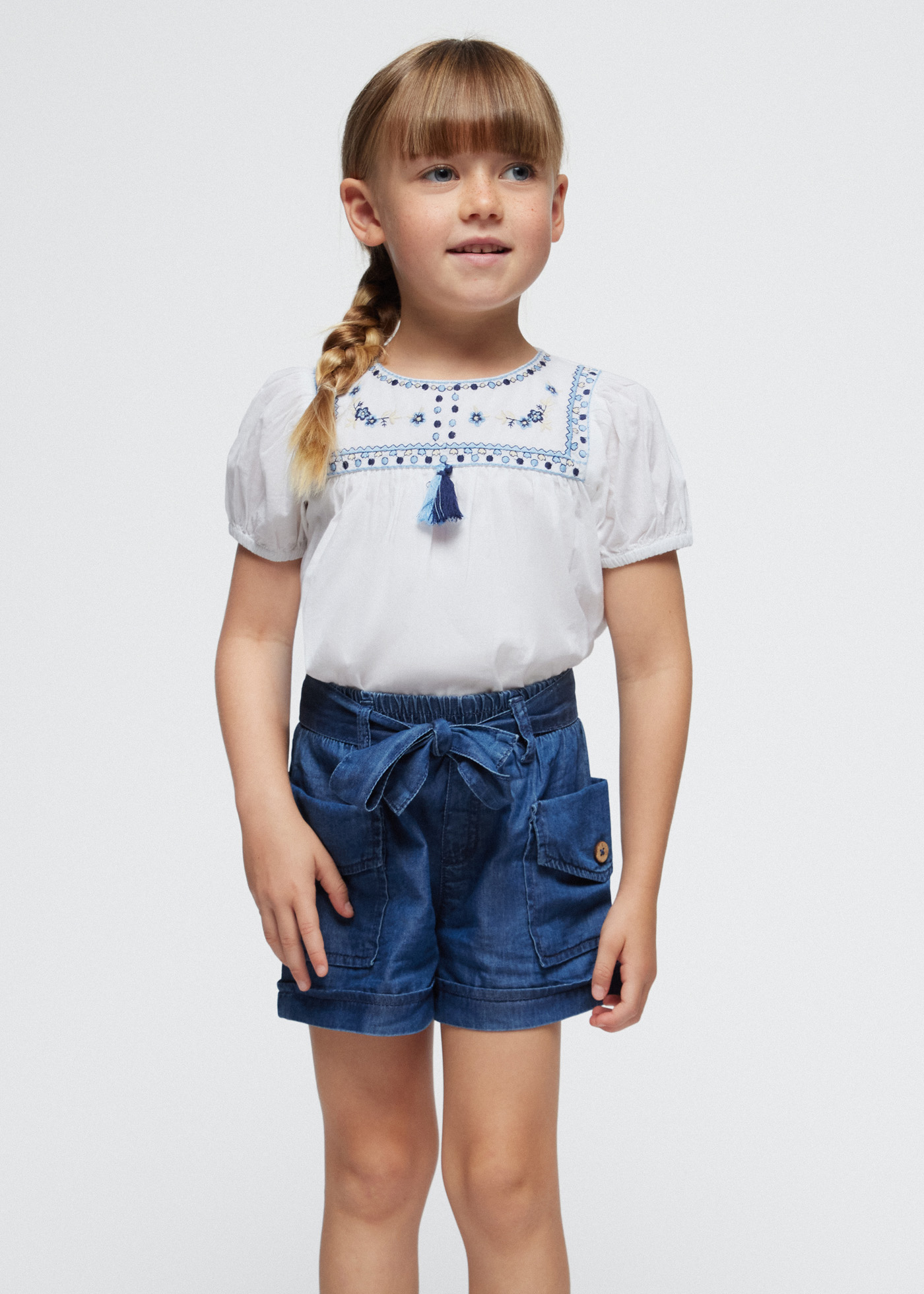 Shorts femininos da Vila Sésamo com bolsos