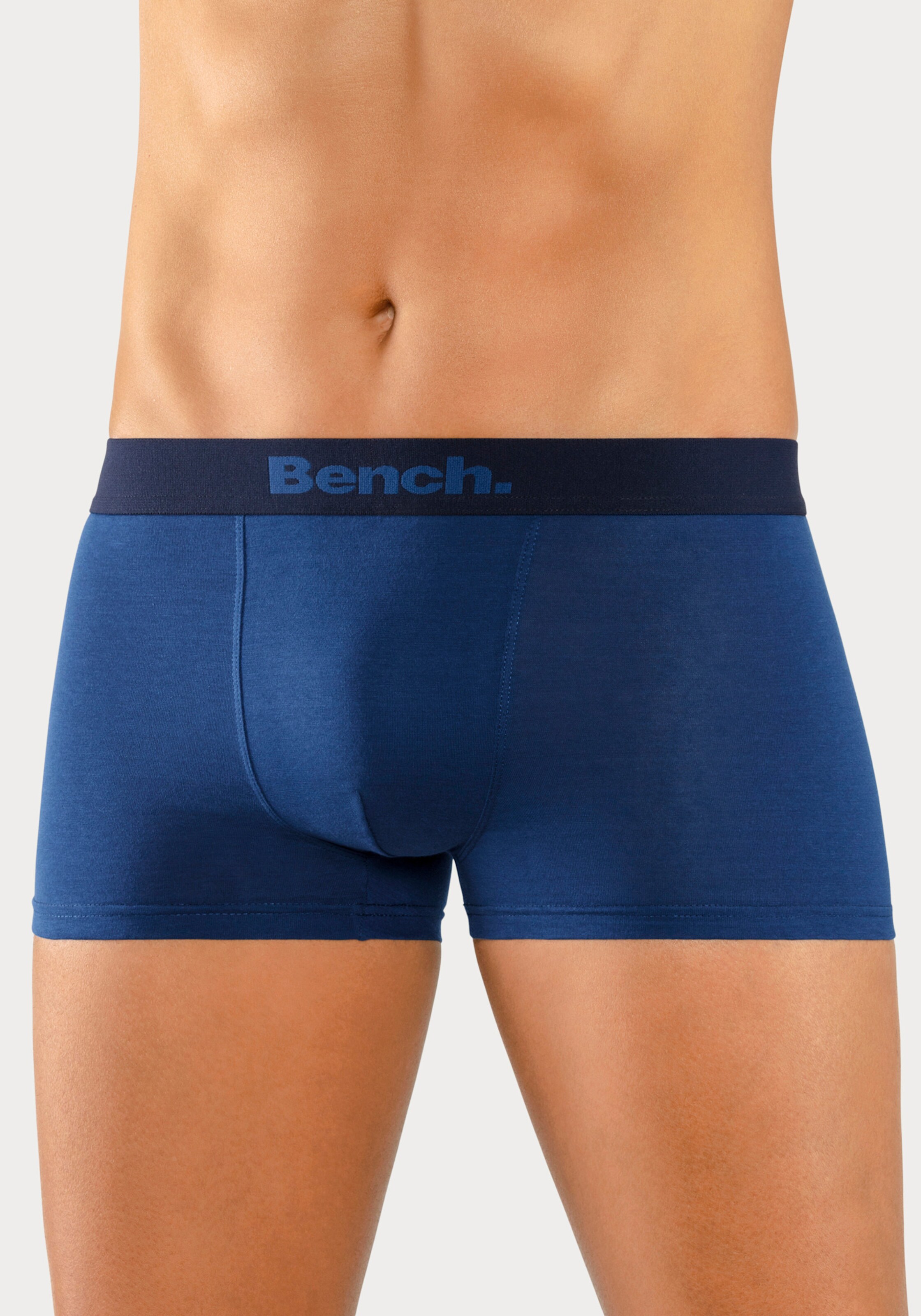 Bench. Boxer in rot, blau, grau-meliert, navy