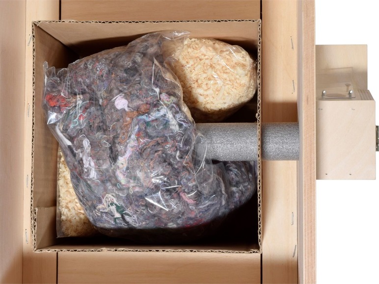 Hommelnestkast met vulmateriaal