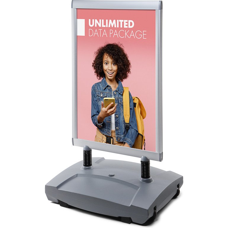 Présentoir extérieur Windtalker® Excel avec base plastique 70 x 100 cm