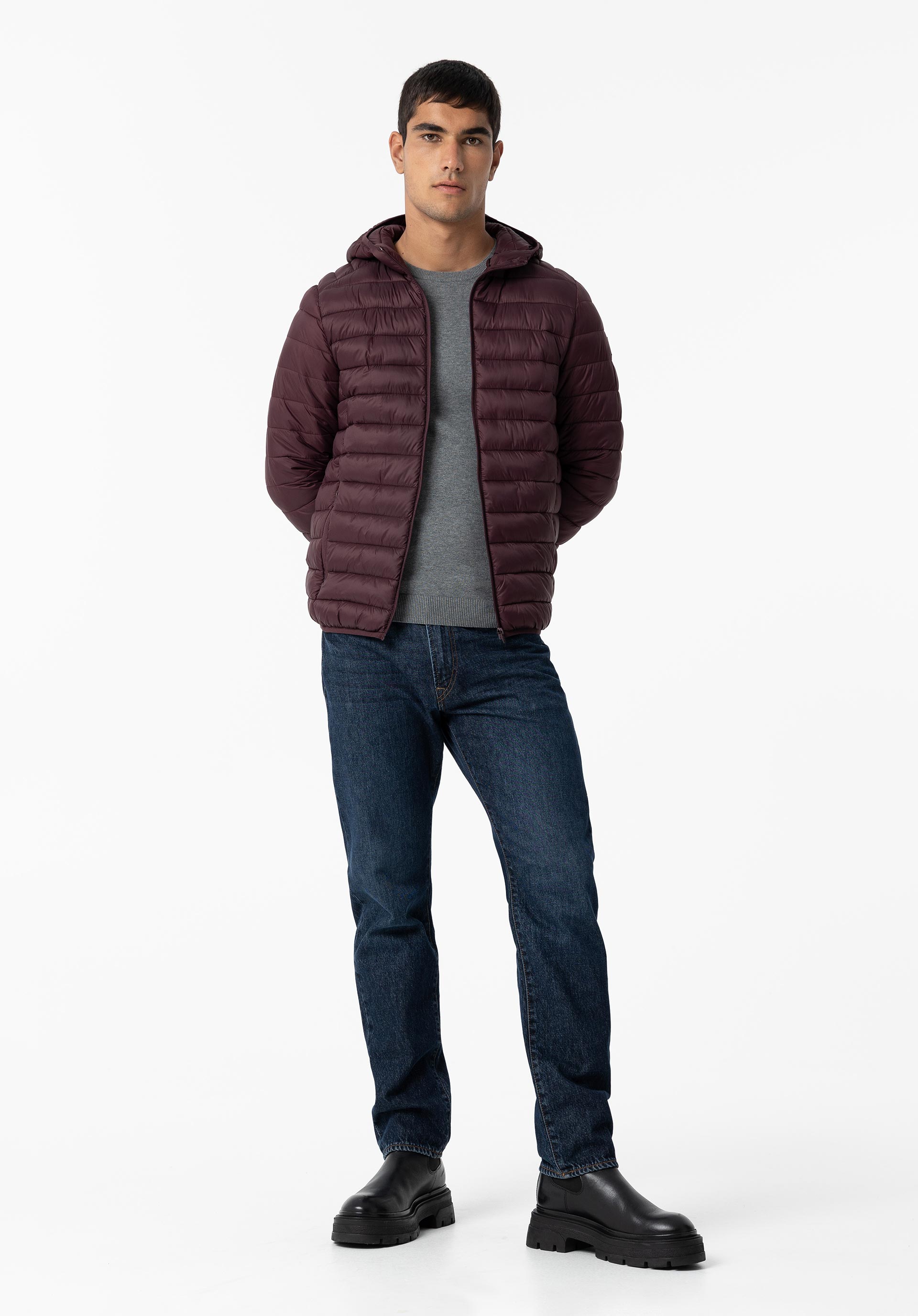 Casaco Acolchoado Ultra Light com Capuz