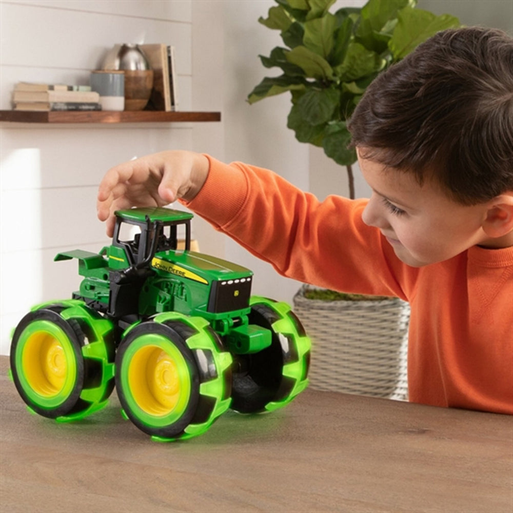 Køb John Deere Monster Treads Light Wheels 8