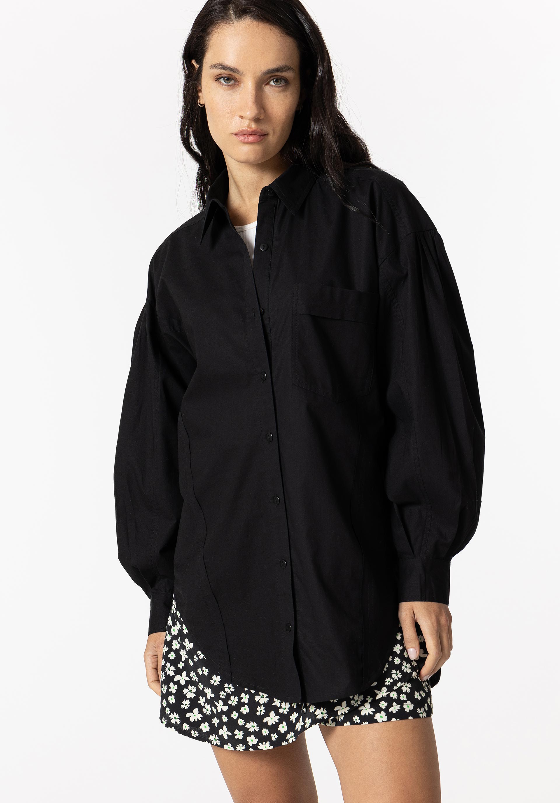 Camisa Oversize com Pormenores Desfiados