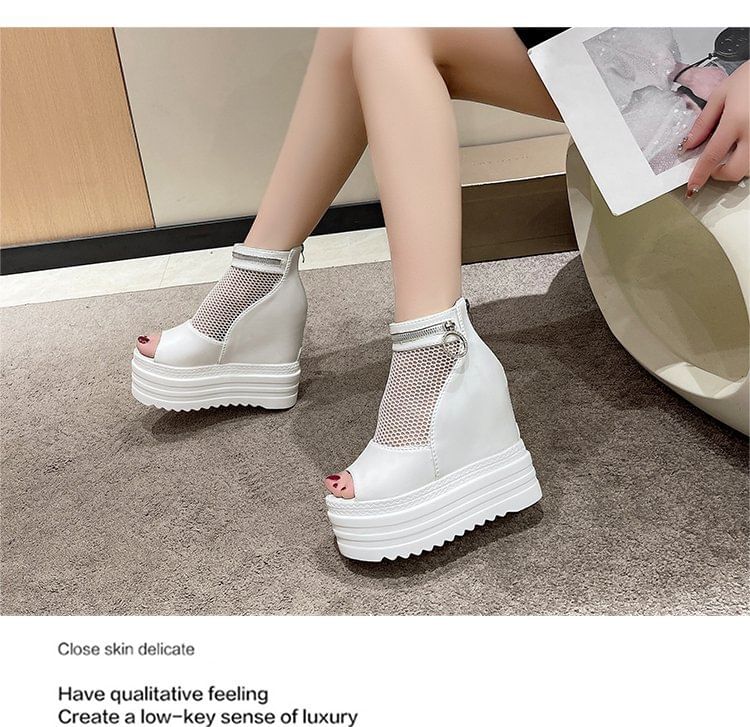 Vindler - Platform Hidden Wedge Mesh Sandalen