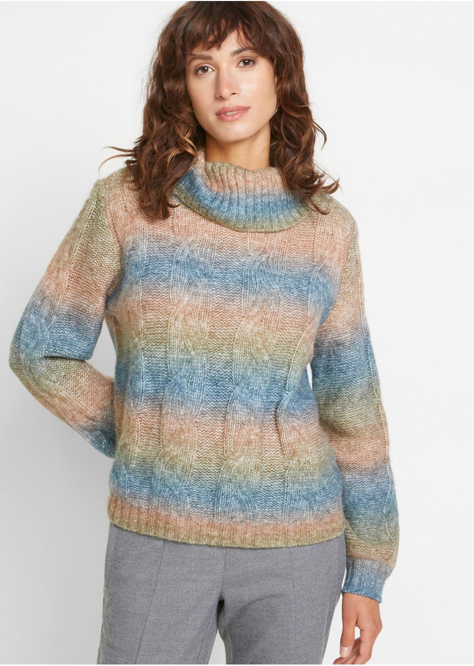 Pull col roulé à motif torsadé