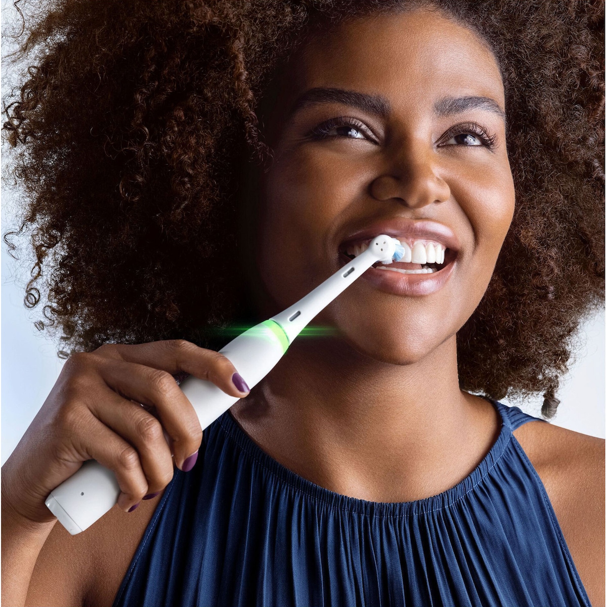 Oral-B iO 4s elektrisk tannbørste 414865 (quite white)