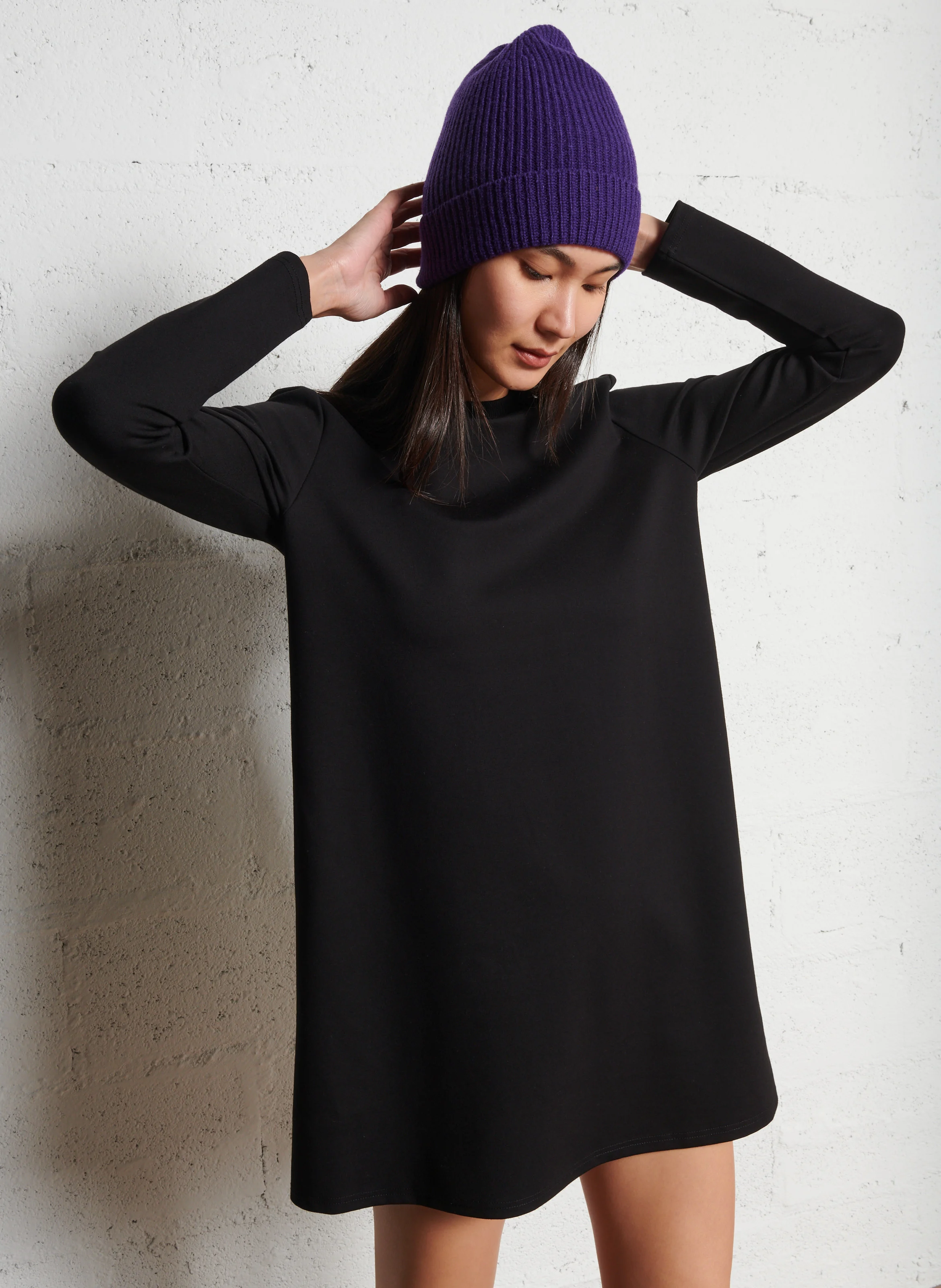 MATHILDA - Robe pull courte boutonnée| Noir